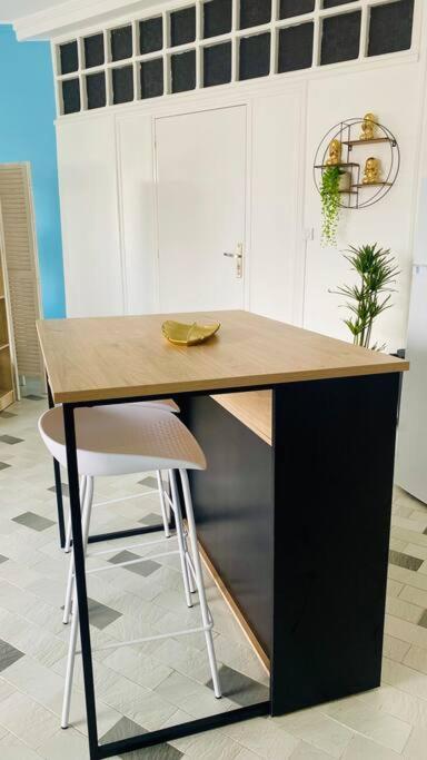 Urban Zen Appart Spacieux Studio Atypique Avec Bain A Remous Proche De Tout Pointe-a-Pitre  Ngoại thất bức ảnh